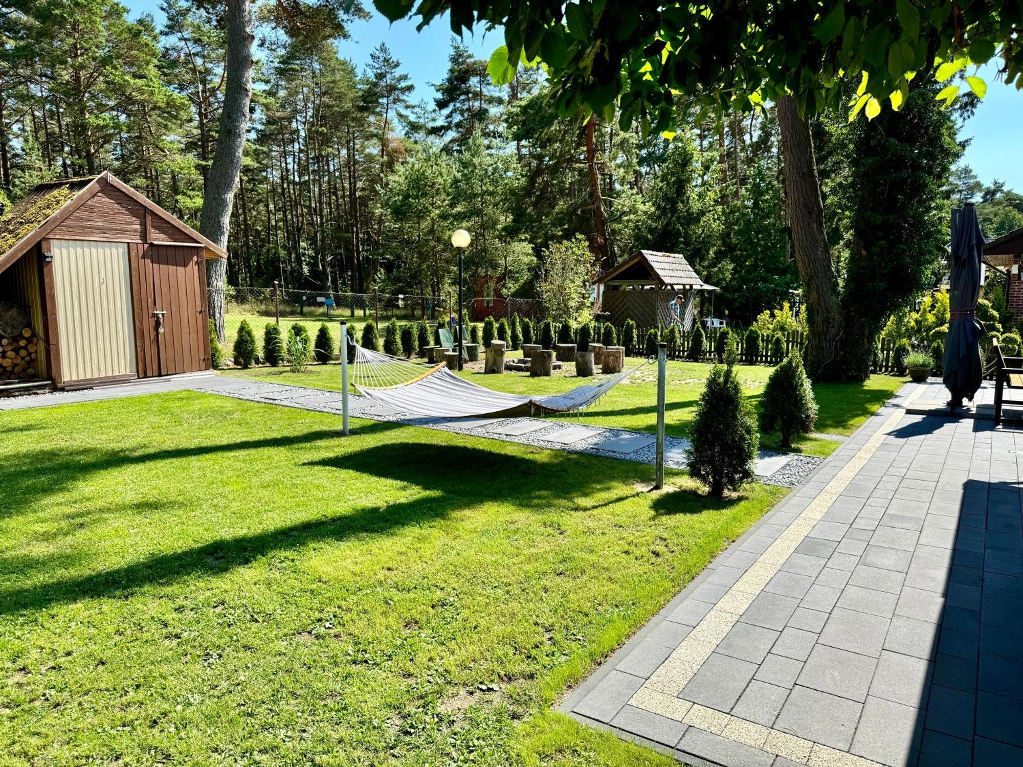 Вилла Lesna Ostoja Поддомбе Экстерьер фото